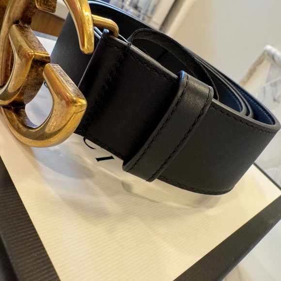 Gucci Women's Belt with Gold GG Buckle - Picture 6 of 7